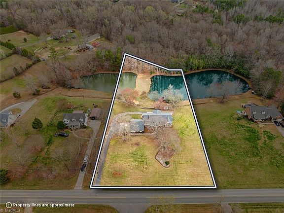 2nd image of 4875 Hampton Rd