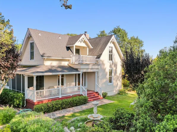 3949 Vine Hill Road, Sebastopol, CA 95472