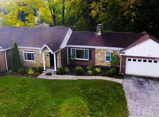 2190 W Market St, Akron, OH 44313
