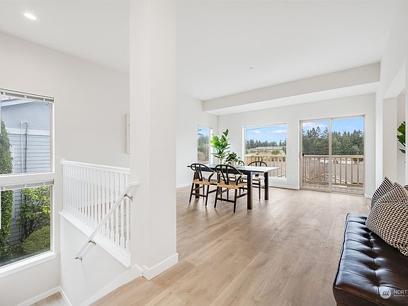 3rd image of 4033 Flora Drive #D