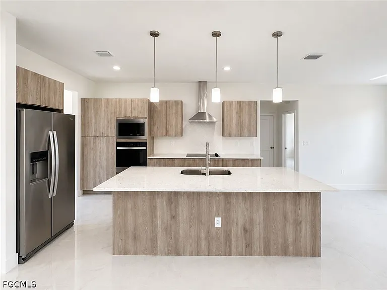 8034 Life Cir — Photo 2