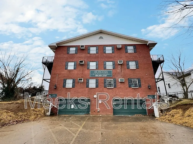 Burgess — Photo 3