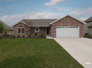 806 Butterfield Ct, Shorewood, IL 60404