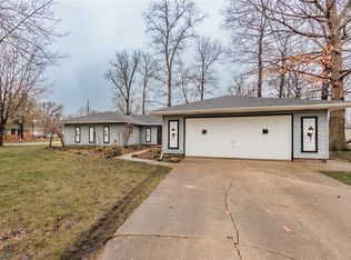 17150 Benedict Dr, Middleburg Heights, OH 44130