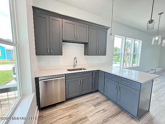 3rd image of 300 Seminary Dr #14
