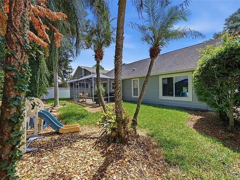 17633 Esprit Dr — Photo 19