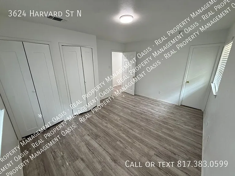 3624 Harvard St N — Photo 8