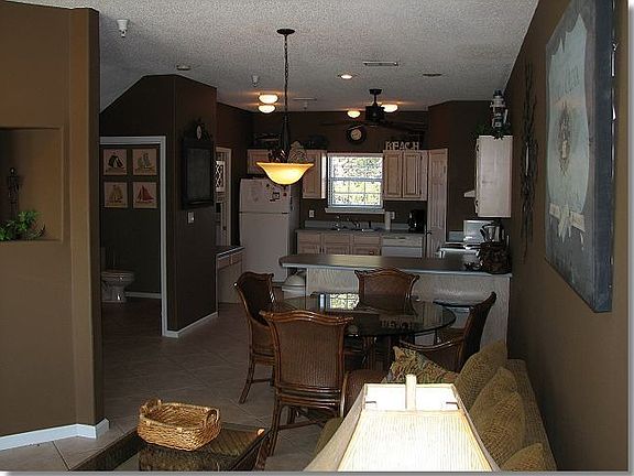 3rd image of 19 Brentwood Ln Unit 5