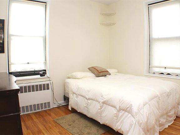5th image of 2229 Knapp St #5G