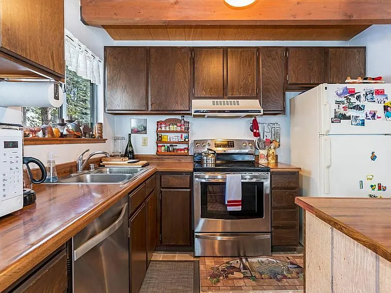 12518 Bernese Ln — Photo 33