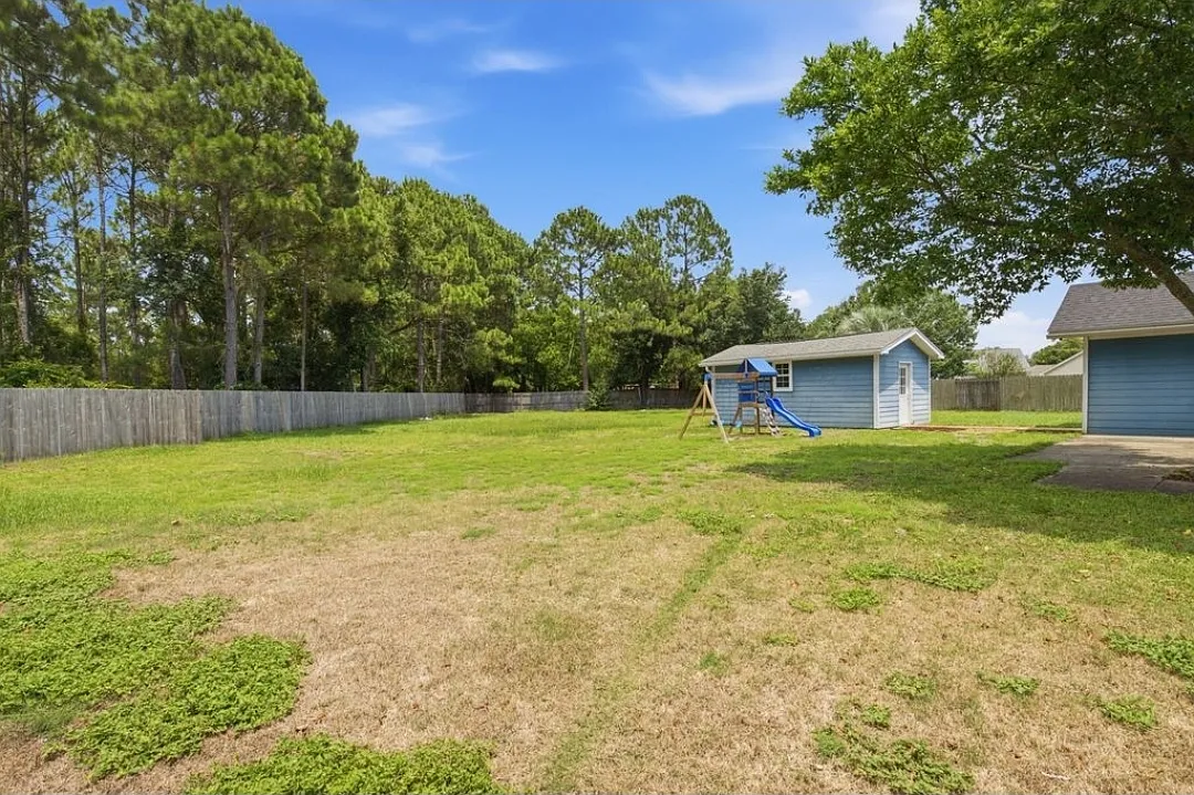 4 bed, 1796 sqft, $2,600 — Photo 4