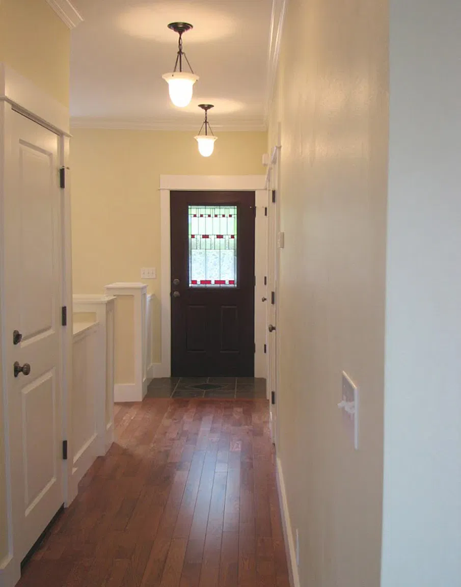 3 bed, 2.5 bath, 2066 sqft, $2,395 — Photo 2
