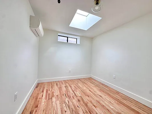 Rented by Doorway NYC, LLC | media 8