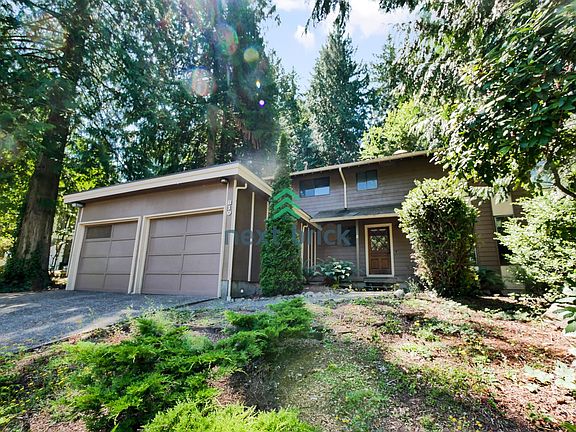 2nd image of 810 Highwood Dr SW