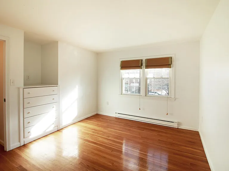 60 Lake St #D — Photo 12