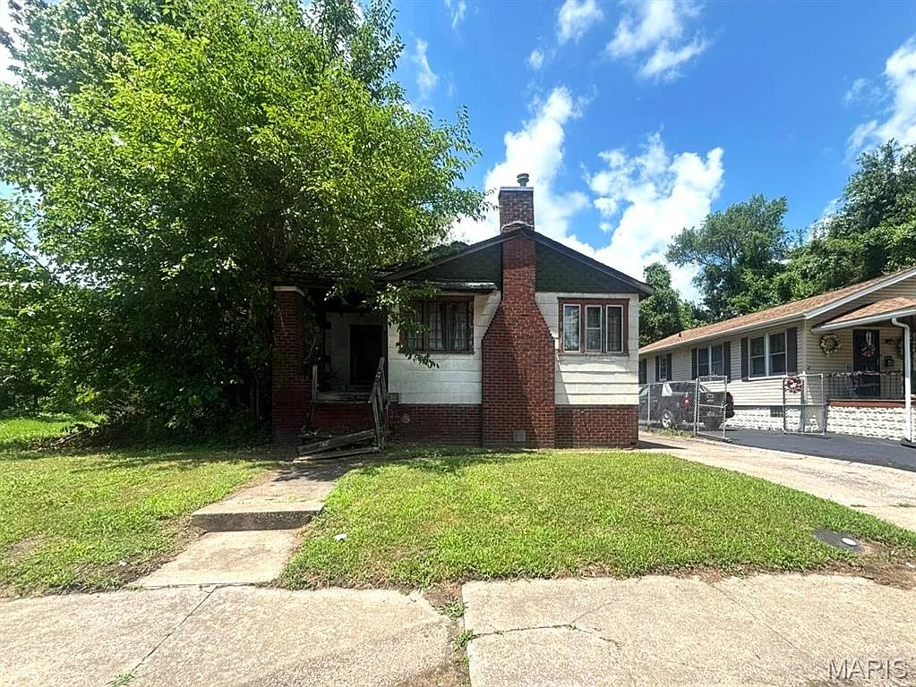 1625 N 46th St photo 1