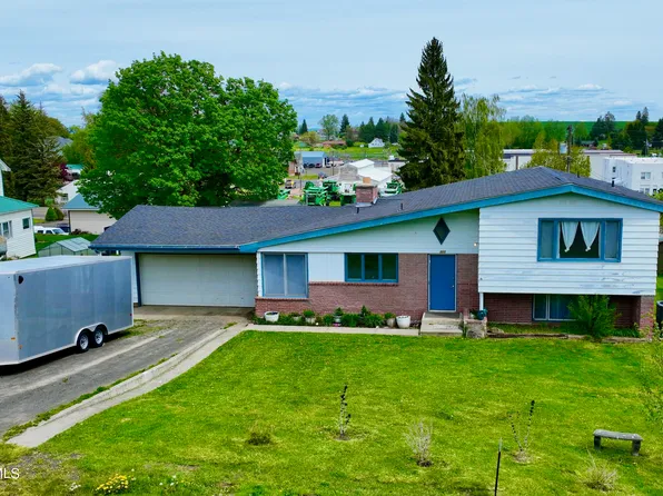 305 Walnut St, Nezperce, ID 83543