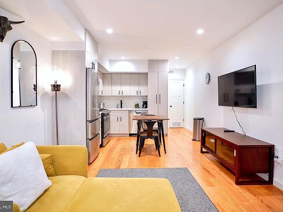 2nd image of 1823 Kalorama Rd NW #D