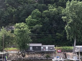 657 Highway 364 Rd #1, Harpers Ferry, IA 52146