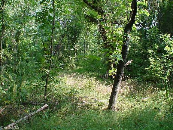4th image of 4325 NW Yadkinville Rd