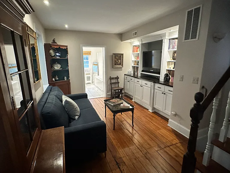 2nd Floor Library & Media Room