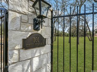 101 Cibolo Hollow N, Fair Oaks Ranch, TX 78015