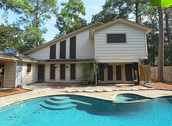 2nd image of 11615 Moorcreek Dr