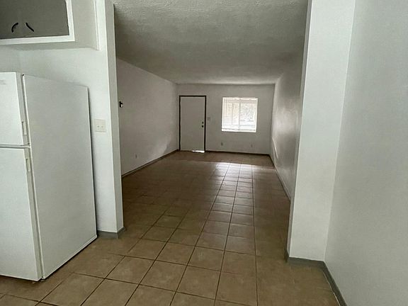 5th image of 1040 E Grand Ave #19-G
