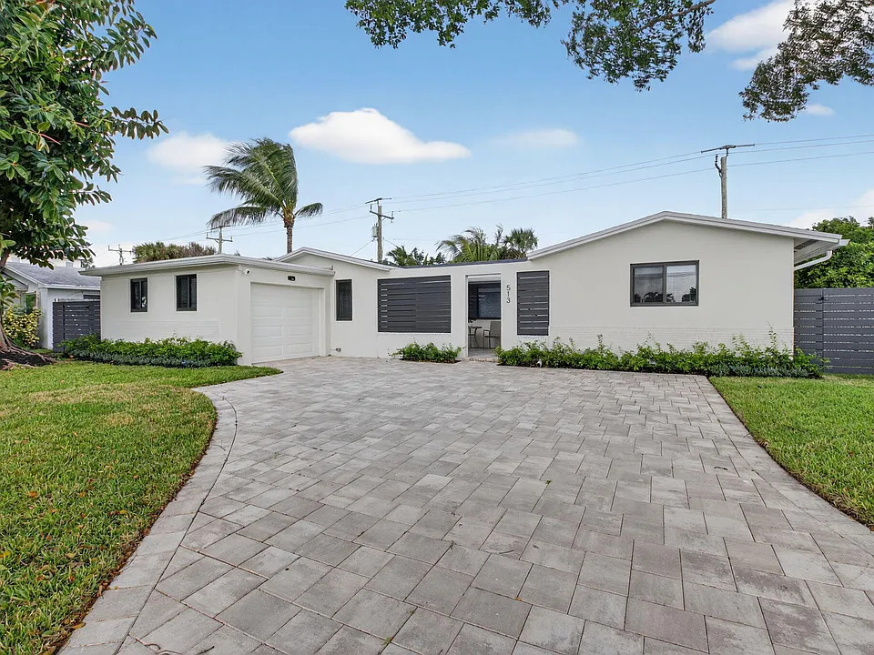 513 Lindell Blvd