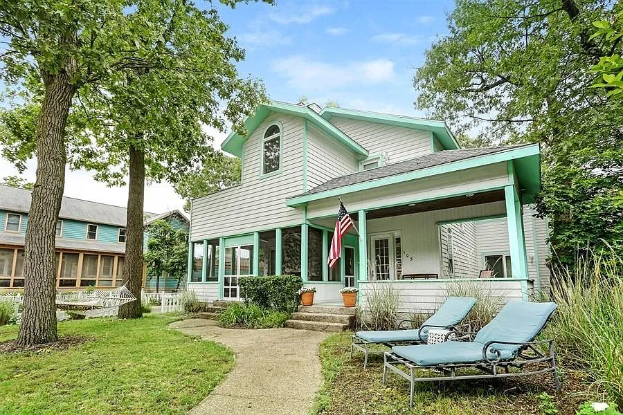 105 Thomas Blvd photo 1