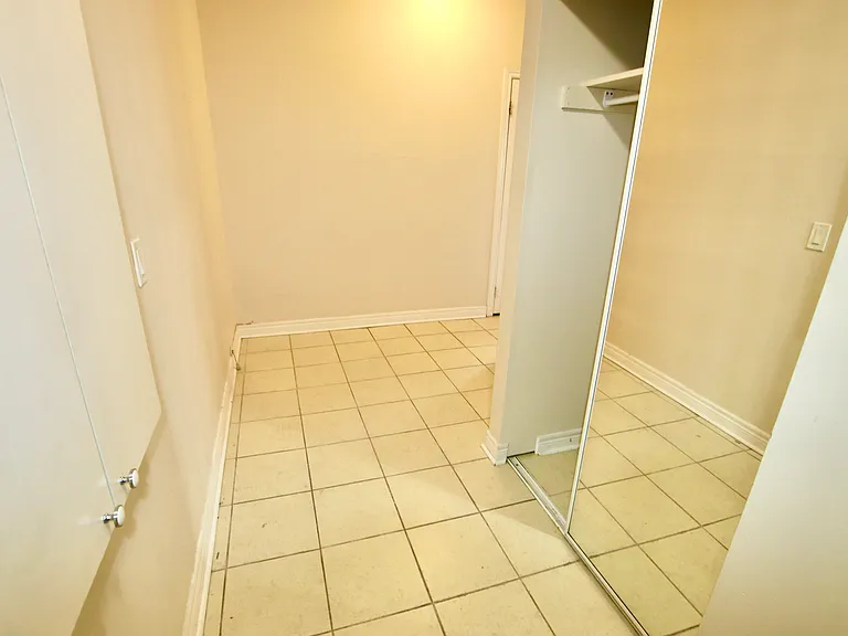 775 Ossington Ave — Photo 22