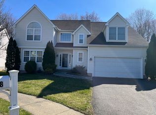 138 Eagle Hollow Dr, Middletown, CT 06457