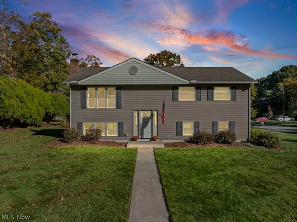 3245 Lullaby Ln, Clinton, OH 44216