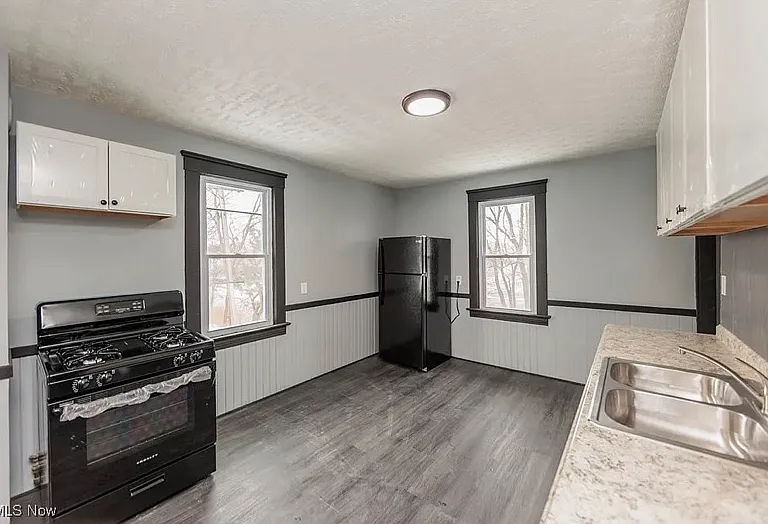 1431 Rowley Ave #1 — Photo 29