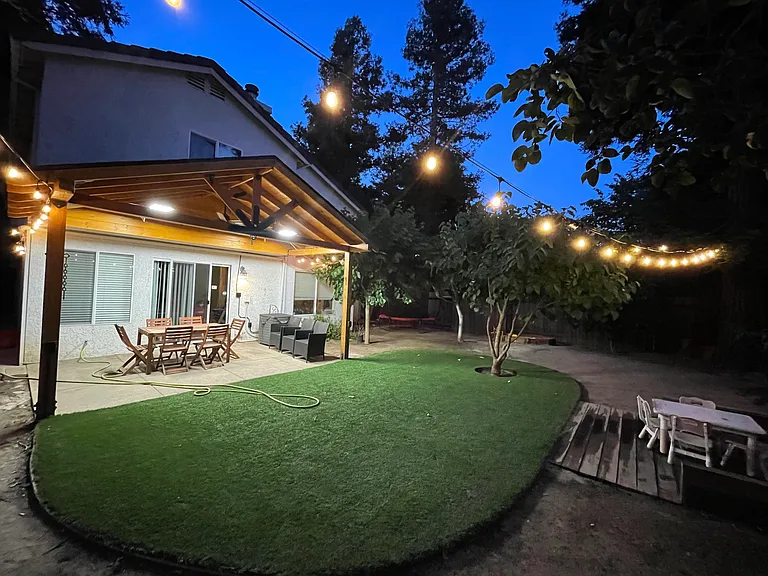 9425 Village Tree Dr — Photo 61