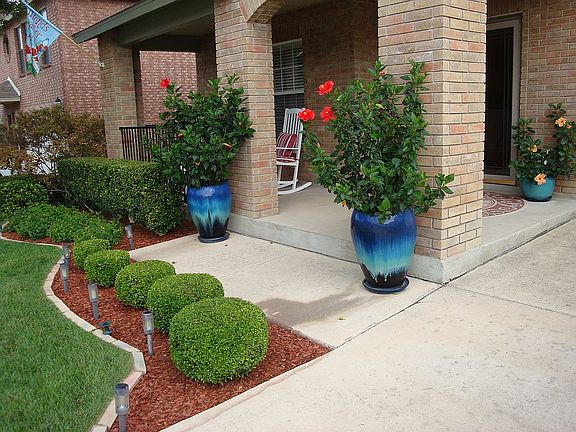 2nd image of 1668 Willow Top Dr