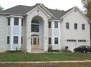 7134 Rice St, Falls Church, VA 22042