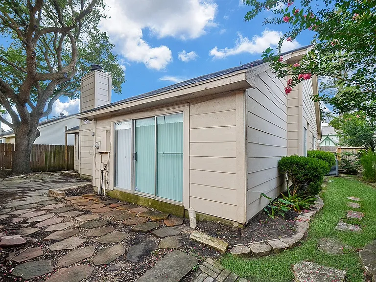 12722 Ashford Brook Dr — Photo 44