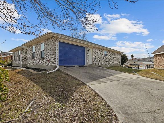 2nd image of 204 Chubasco Ln