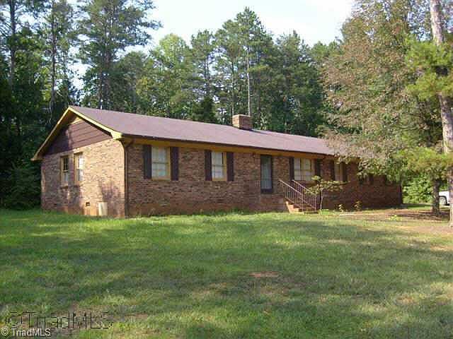 1st image of 1862 Pinehurst Dr