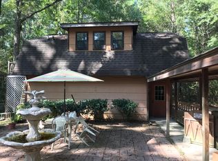 983 Elks Lake Rd, Hattiesburg, MS 39401