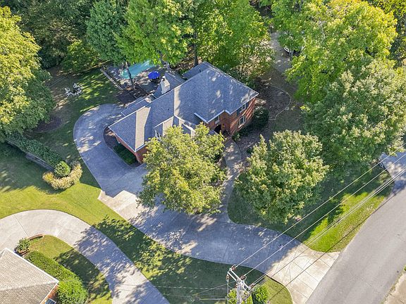 4th image of 128 Bayview Dr