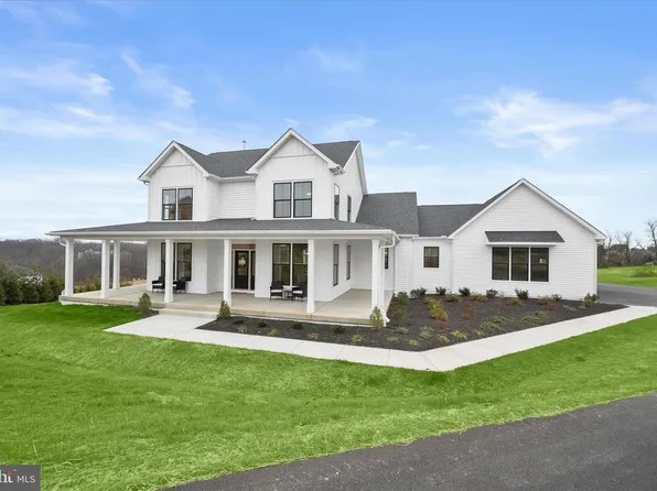 2527 Fourleaf Dr, Finksburg, MD 21048