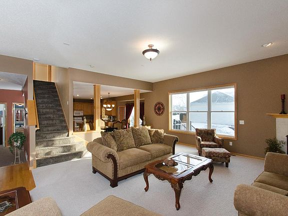 4th image of 705 Greten Ln
