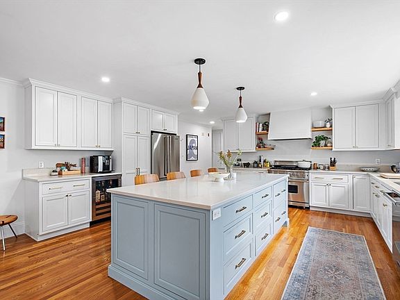 5th image of 6 Ladyslipper Ln