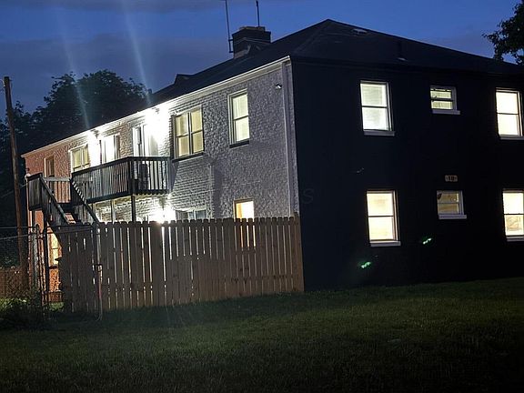 2nd image of 50 N Hampton Rd