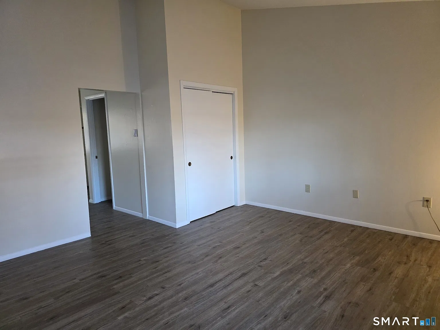 Studio, 1.0 bath, 400 sqft, $725 — Photo 4