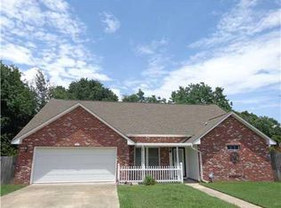 2801 Palmer Dr, Gulfport, MS 39507