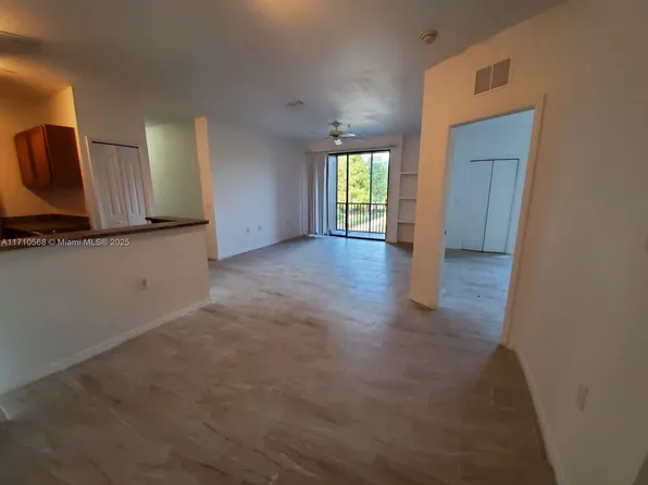 6141 Metrowest Blvd Unit 206, Orlando, FL 32835