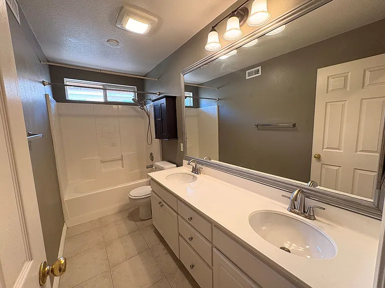 1456 Pinewood Dr — Photo 41